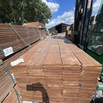 Ca. 45x Massaranduba damwand- / paardenbox profiel, 28x200mm, lengte 2